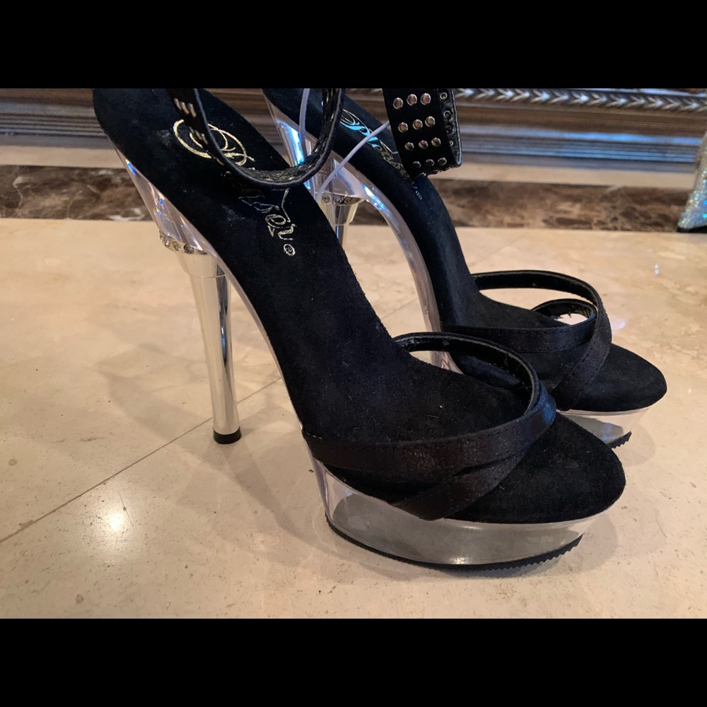 New Pleaser Heels Size 5